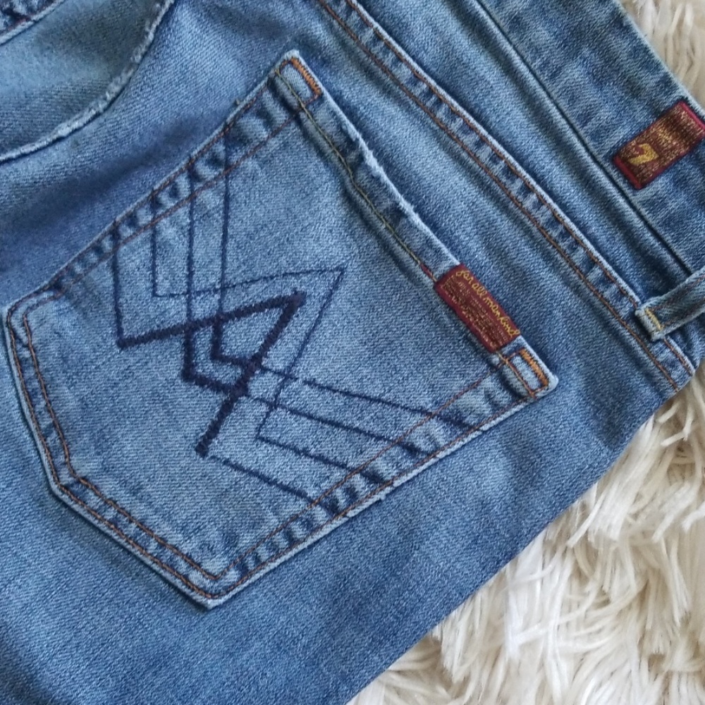 7 For All Mankind - Picture 2 of 5